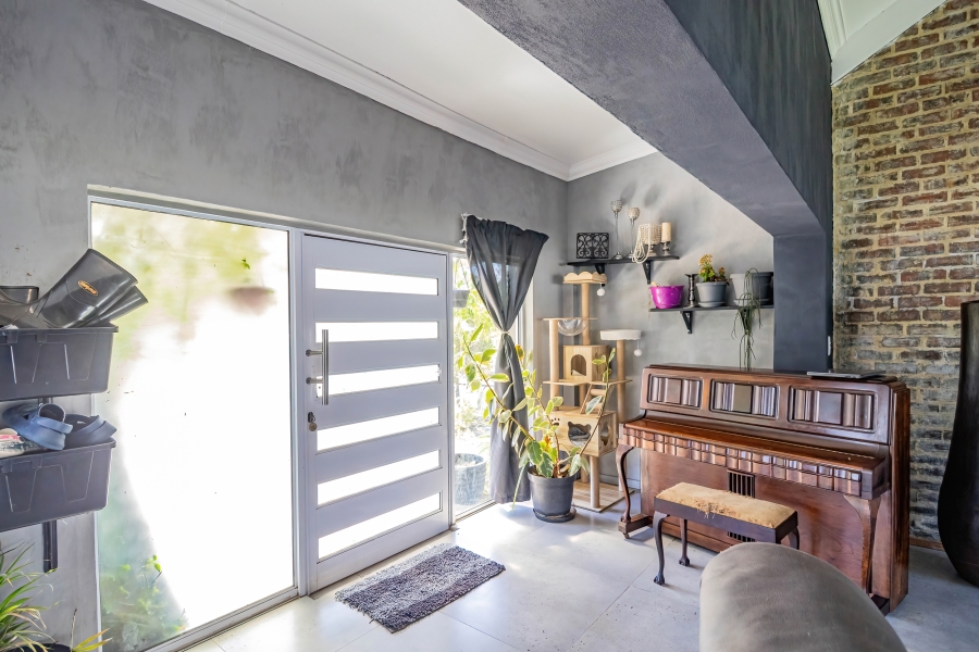 4 Bedroom Property for Sale in Long Acres Country Estate Western Cape